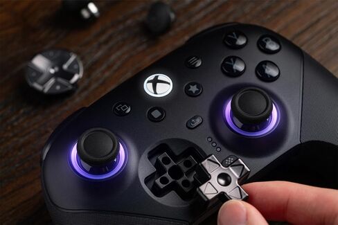 وحدة تحكم لاسلكية 8Bitdo Ultimate 3E لأجهزة Xbox Series X|S والكمبيوتر الشخصي، رمادي | مرخص رسميًا، 2.4 جيجا لأجهزة Xbox، أجزاء قابلة للتبديل، عصا تحكم TMR، 2 توقف للزناد، قاعدة شحن لاسلكية، مقبض محسن in Kuwait