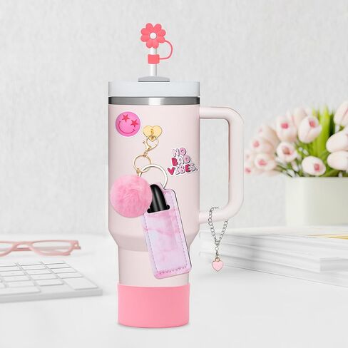 مجموعة إكسسوارات كأس ستانلي 67 قطعة من BOpusail لكأس ستانلي 40 و30 أونصة، بما في ذلك غطاء غطاء قش ديزي وغطاء مقاوم للانسكاب وسدادة من السيليكون وحامل أعواد الشفاه الوردي وسلسلة مفاتيح Pompom وملصقات Preppy Charm in Kuwait