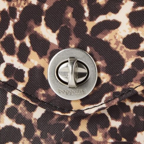Baggallini Womens On The Go Envelope Case - Medium, Wild Cheetah in Saudi Arabia