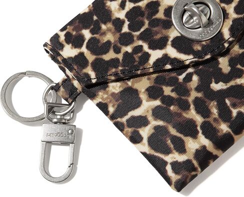 Baggallini Womens On The Go Envelope Case - Medium, Wild Cheetah in Saudi Arabia