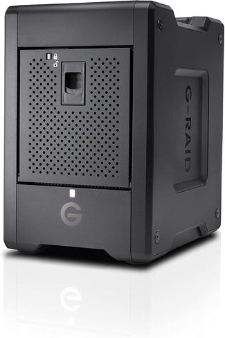 SanDisk Professional G-RAID Shuttle 4-Bay Thunderbolt 3 RAID Array مع محرك أقراص ثابتة سعة 80 تيرابايت (4 × 20 تيرابايت) قابل للإزالة in Saudi Arabia