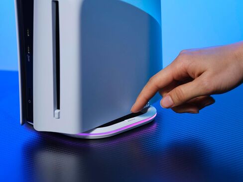 حامل Trust GXT 229 PS5 لجهاز PlayStation 5 / PS5 Pro/Slim، حامل رأسي مع إضاءة حافة LED مع 6 ألوان ودورة تنفس، حامل وحدة التحكم مع برغي متضمن، أبيض in Saudi Arabia