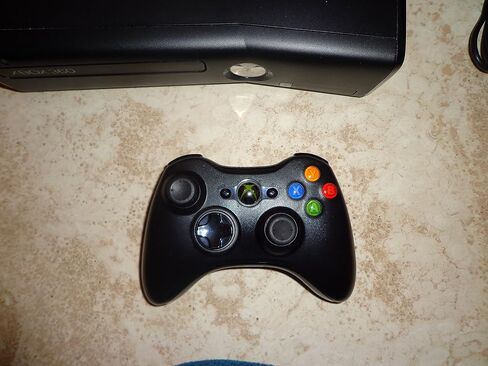Xbox 360 slim 250 GB in Saudi Arabia