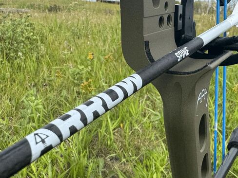 Tooth Of The Arrow - 0.166" | 4mm Hunting Arrows - 3k Carbon Rolled - Lighter, Faster, Durable - .003 Straightness - 300 and 350 Spine. Compound & Recurve Bow in Saudi Arabia