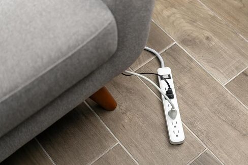 GE 6-Outlet Surge Protector, 3 Ft Extension Cord, 450 Joules, Power Strip in Saudi Arabia