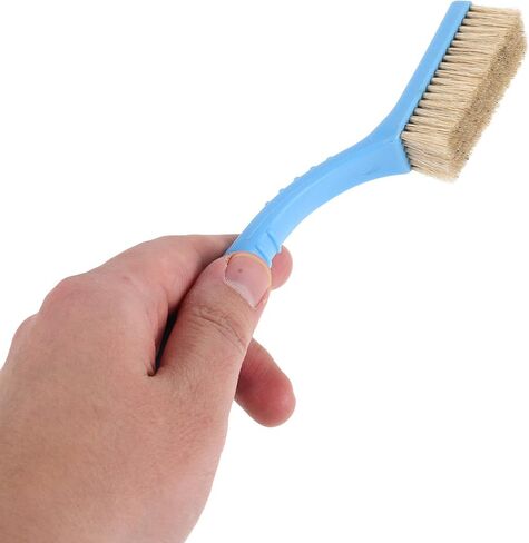 Bouldering Climbing Brush and Sturdy Bristle 2pcs Ergonomic with Curved Plastic Handle for Efficient Chalk Removal, Rock Cleaning Tool for Indoor and Outdoor Climbing in Saudi Arabia