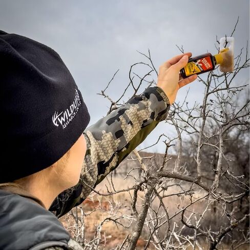 Wildlife Research Center Golden Estrus Xtreme Doe Urine Attractant 2 oz in Saudi Arabia
