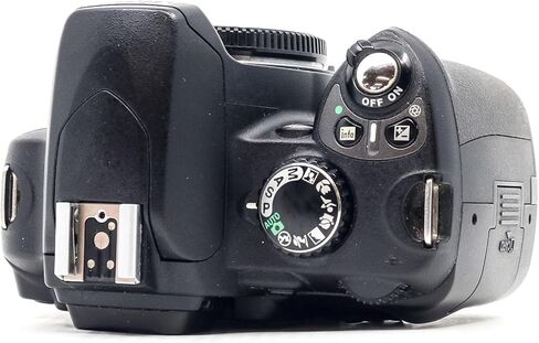 Nikon D40 6.1MP Digital SLR Camera Kit with 18-55mm f/3.5-5.6G ED II Auto Focus-S DX Zoom-Nikkor Lens in Saudi Arabia