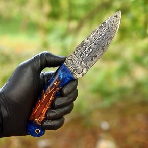Damascus Skinner Knife, 4-Inch Fixed Blade, Pine Cone Handle in Kuwait