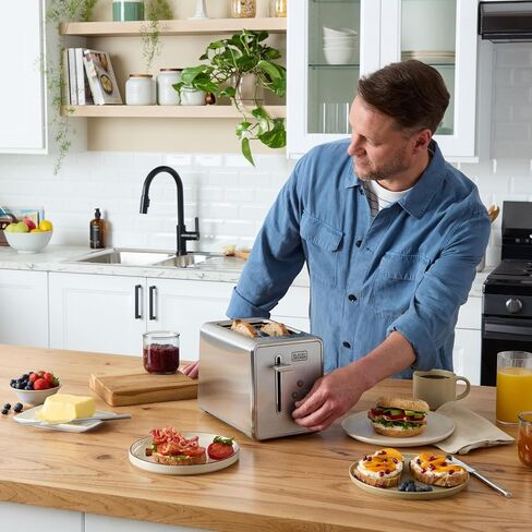 BLACK+DECKER Rapid Toast 2-Slice Digital Toaster, 7 Shades, Stainless Steel in Saudi Arabia