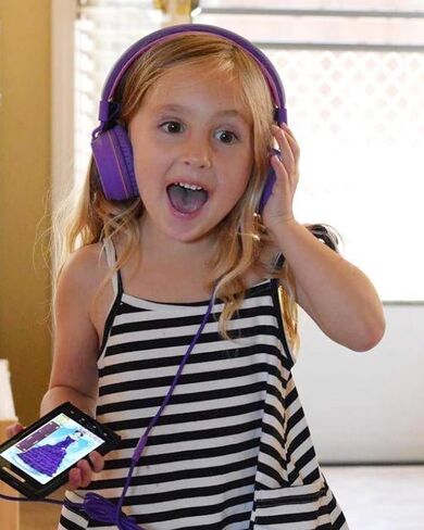 AILIHEN Upgrated USB C Headphones for Kids with Mic, Volume Limit 85dB/94dB in Kuwait