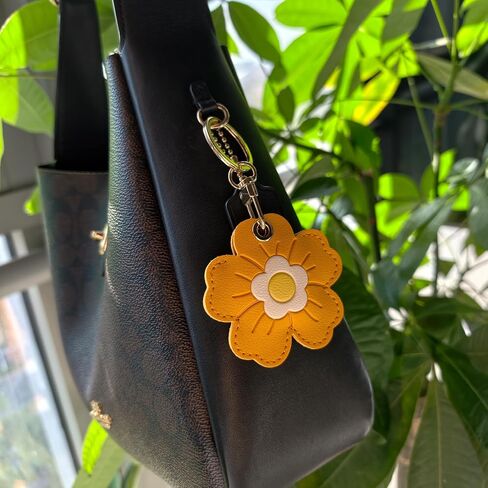 Universal Smart Tag Holder, Fit for Airtag, Tile Mate/Life 360, Key Fob and More GPS Tracker, PU Leather Flower Case 4 Pack in Kuwait