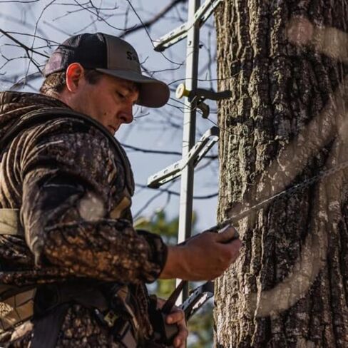 Summit Treestands 8 Ft. Lineman's Rope With Carabiner in Kuwait