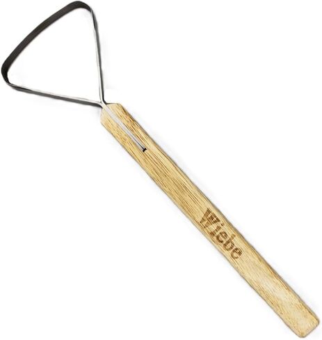 Wiebe Pelt Scraper, Dual-Edge Forged Steel Fleshing Tool with Wood Handle – Precision Hide Scraper for Muskrat, Mink, Small Game & Taxidermy Detail Work in Kuwait