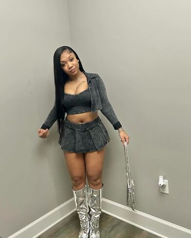 طقم بدلات رياضية نسائية من Molilove مكون من 3 قطع جاكيت قصير بأكمام طويلة بدون أكمام رياضي وتنورة صغيرة بدلة رياضية للربيع والصيف in Kuwait