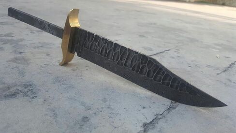 DAMASCUS STEEL FULL TANG/FLINT KNAPPED FINISH/BLANK BLADE FOR KNIFE MAKING in Kuwait