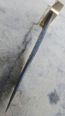DAMASCUS STEEL FULL TANG/FLINT KNAPPED FINISH/BLANK BLADE FOR KNIFE MAKING in Kuwait