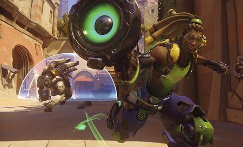 Overwatch Legendary Edition - Xbox One in Kuwait