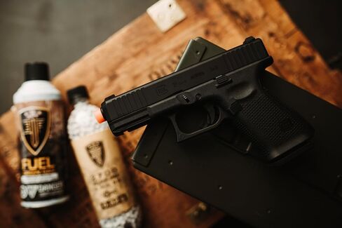 Glock 19 Gen5 GBB Blowback 6mm BB Pistol Airsoft Gun in Kuwait