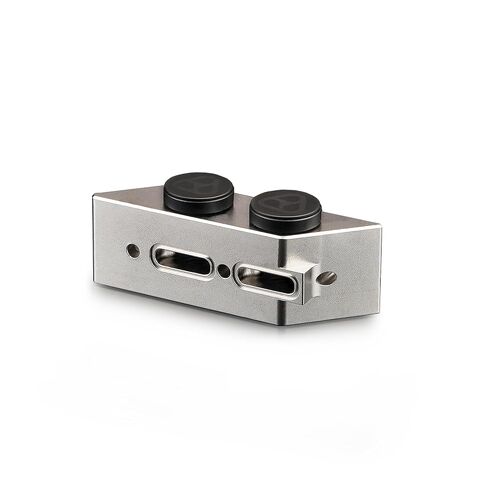 Thermal Grizzly DeltaMate Terminal – Brass Nickel‑Plated Through Terminal for DeltaMate GPU Water Blocks, G1/4 Inlet & Outlet on Top and Bottom, Includes O‑Rings and Plugs in Kuwait