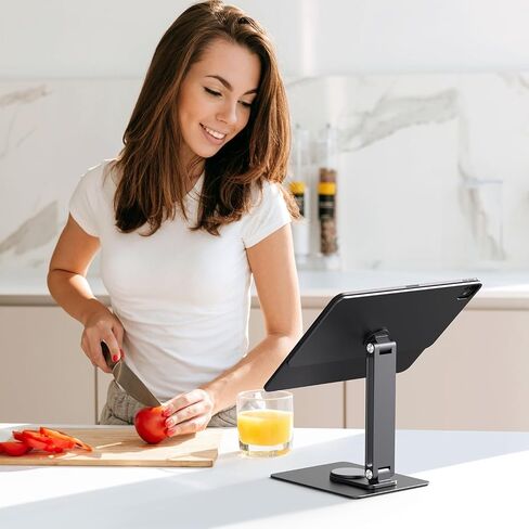 iPad Pro 13-inch Magnetic Stand Hub，Foldable Dock Station in Kuwait