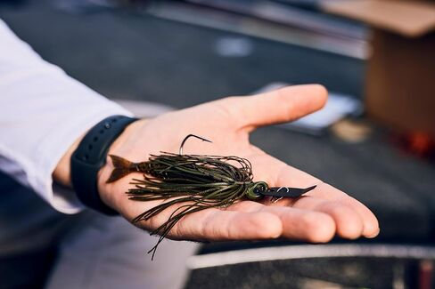 Berkley Slobberknocker and Power Stinger Kit, Green Pumpkin, 1/2 oz., Innovative Design Drives Consistent Vibration Through Entire Trailer, Jig and Swimbait for Bass Fishing, Fusion19 Hook in Kuwait