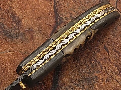 Damascus Steel Blade Pocket/Folding Hunting Knife (LARG 5073) in Kuwait