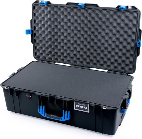 Black Pelican 1615 Air case with Blue Handles & latches. Comes with Foam & with Wheels. in Kuwait