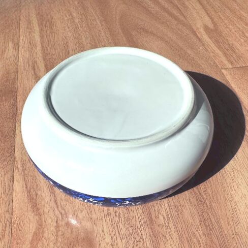 Ceramic decorative jar with lid, household jar, Japanese home style, suitable for home, office, and outdoor decoration. in Kuwait