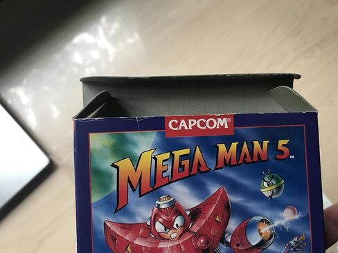 Mega Man V - Nintendo NES in Kuwait