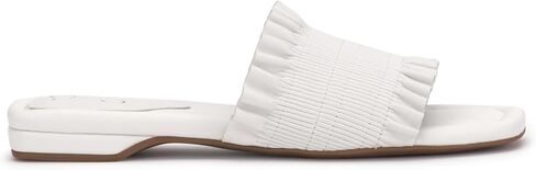 Jessica Simpson Women's Camessa Flat Sandal in Saudi Arabia