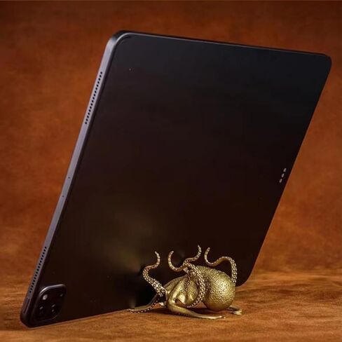 Creative Octopus Mobile Phone Bracket Golden Octopus Lazy People Watch Drama Mobile Phone Desktop Bracket Signature Pen Bracket Decorative Ornaments (1pcs) in Saudi Arabia