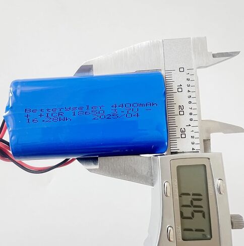 1Pc 3.7v 4400mAh Li ion Rechargeable Battery Pack with XH-2p 2.54 Big Plug 16.28Wh/4.4A (Battery Size,6.75x3.68x1.85cm) for Bluetooth Speaker, Solar Light etc in Kuwait