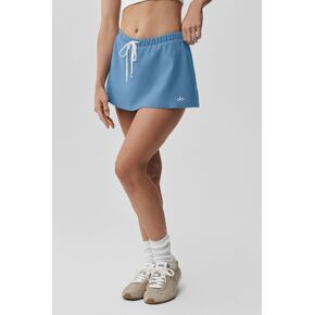 Alo Yoga Low-Rise Fan Favorite Micro Skirt - California Blue in Kuwait