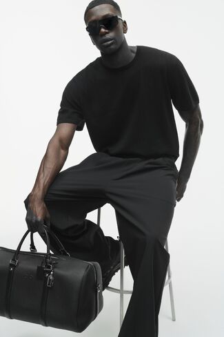 Alo Yoga Cotton Cashmere Ever Soft Short Sleeve Crew - Black in Saudi Arabia