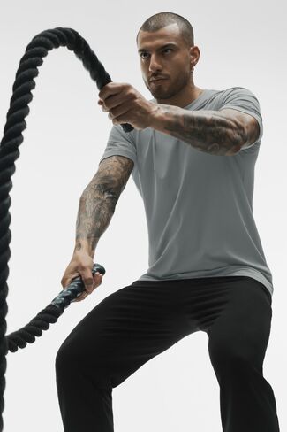 Alo Yoga Conquer Reform Crewneck Short Sleeve - Monument in Saudi Arabia