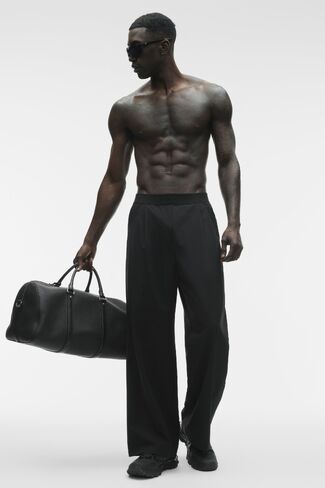 Alo Yoga Suited Trouser - Black in Saudi Arabia