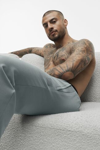 Alo Yoga Double Take Straight Leg Pant - Monument in Saudi Arabia