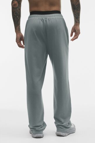 Alo Yoga Double Take Straight Leg Pant - Monument in Saudi Arabia