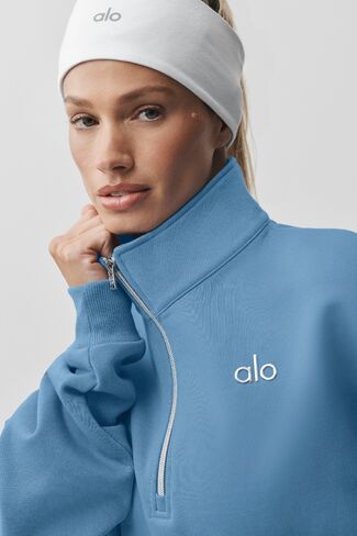 Alo Yoga Accolade 1/4 Zip Pullover - California Blue in Saudi Arabia