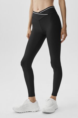 Alo Yoga Airlift High-Waist Trifecta Legging - Black/White in Saudi Arabia