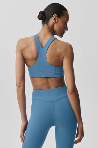 Alo Yoga Airbrush Lock In Bra - California Blue in Saudi Arabia