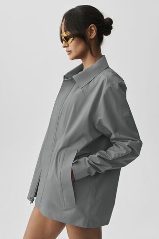 Alo Yoga Alpha Shell Overshirt - Monument in Kuwait