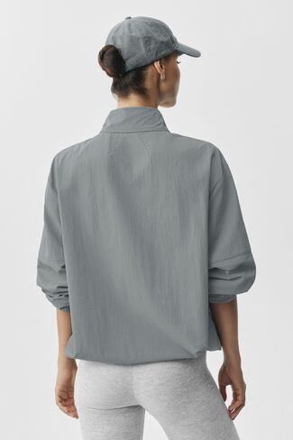 Alo Yoga Light Weight Takeaway Track Pullover - Monument in Saudi Arabia