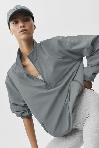 Alo Yoga Light Weight Takeaway Track Pullover - Monument in Saudi Arabia