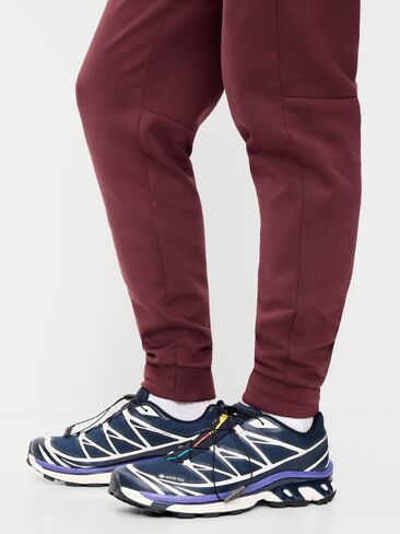 Old Navy Dynamic Fleece 4.0 Joggers - Reddy Or Not in Kuwait