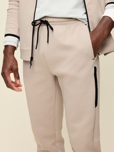 Old Navy Dynamic Fleece 4.0 Joggers - Hemisphere in Kuwait