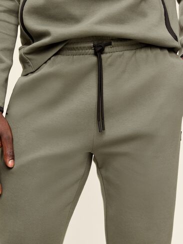 Old Navy Dynamic Fleece 4.0 Joggers - Loden in Kuwait