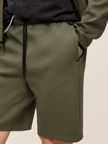 Old Navy Dynamic Fleece 4.0 Shorts -- 8-inch inseam - Loden in Kuwait