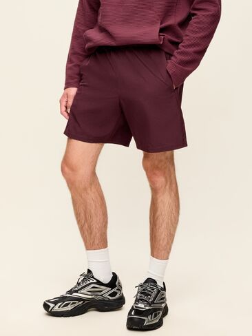 Old Navy StretchTech Woven Workout Shorts -- 7-inch inseam - Reddy Or Not in Kuwait